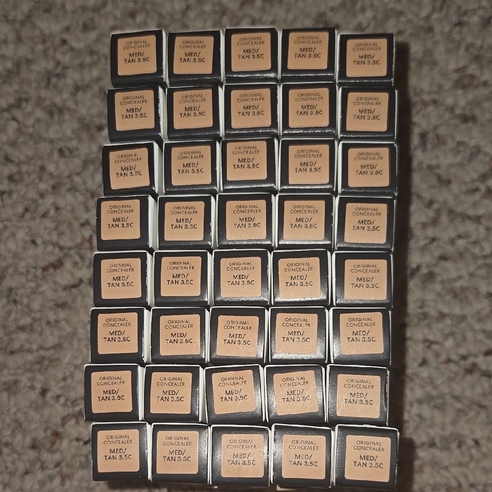 40 bareMinerals Med/Tan 3.5C Concealer